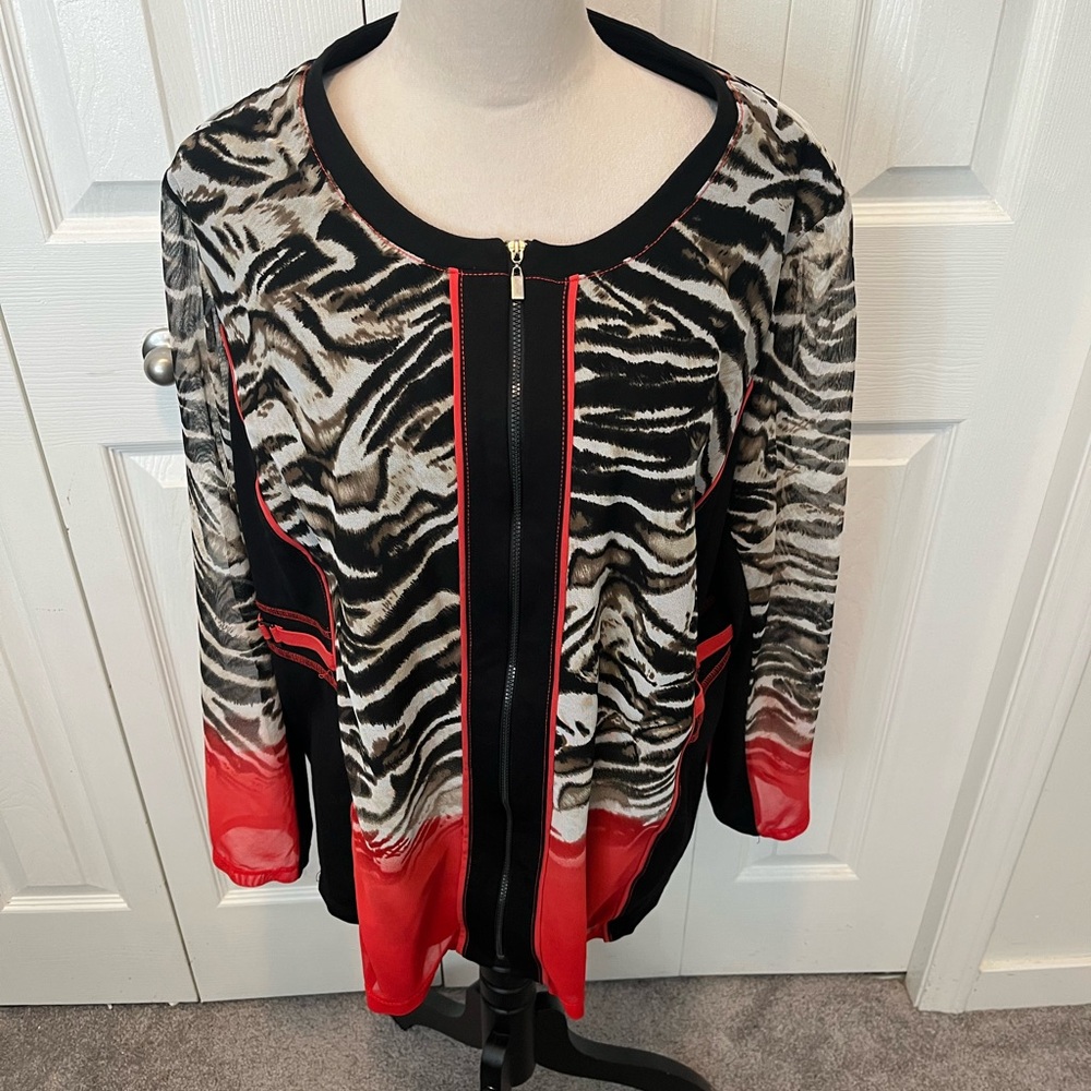 Piccadilly size 3X Women's Zebra Print Zip-Up Top - Red and Black